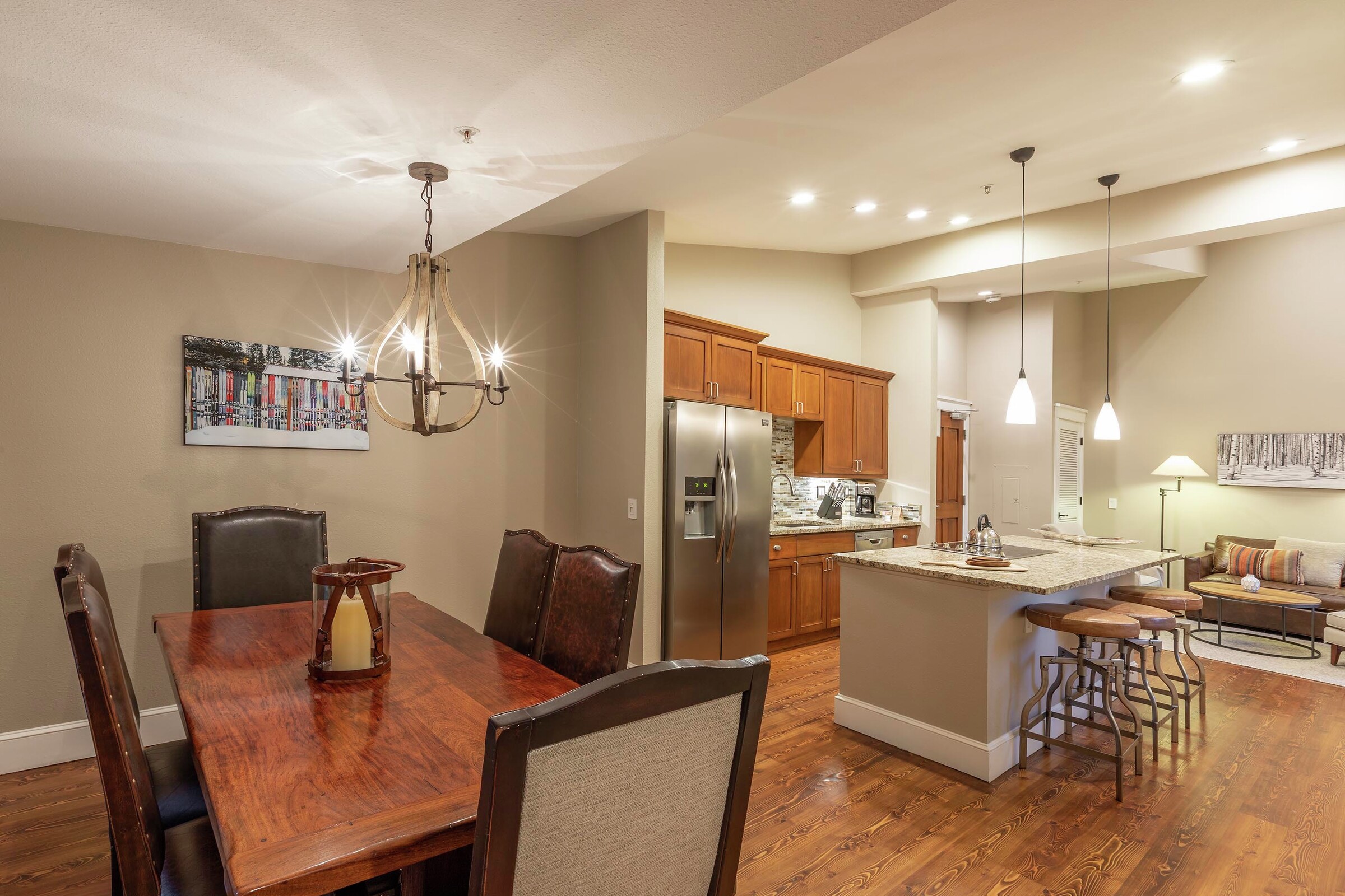 #309 - Dining Room & Kitchen