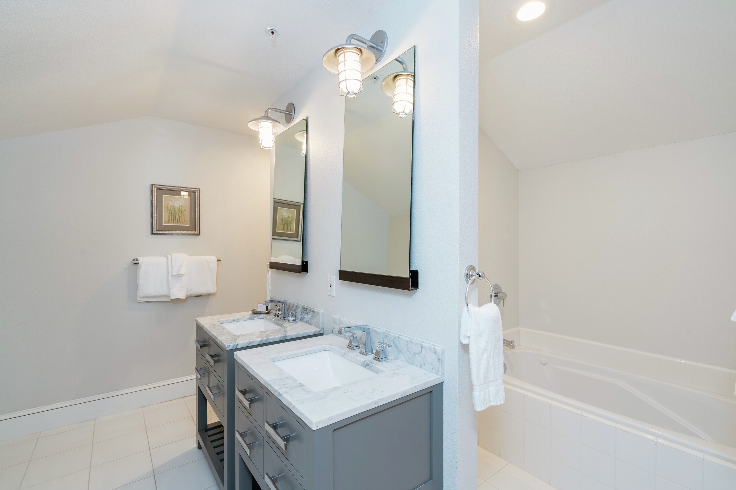 #303 - Ensuite Bathroom