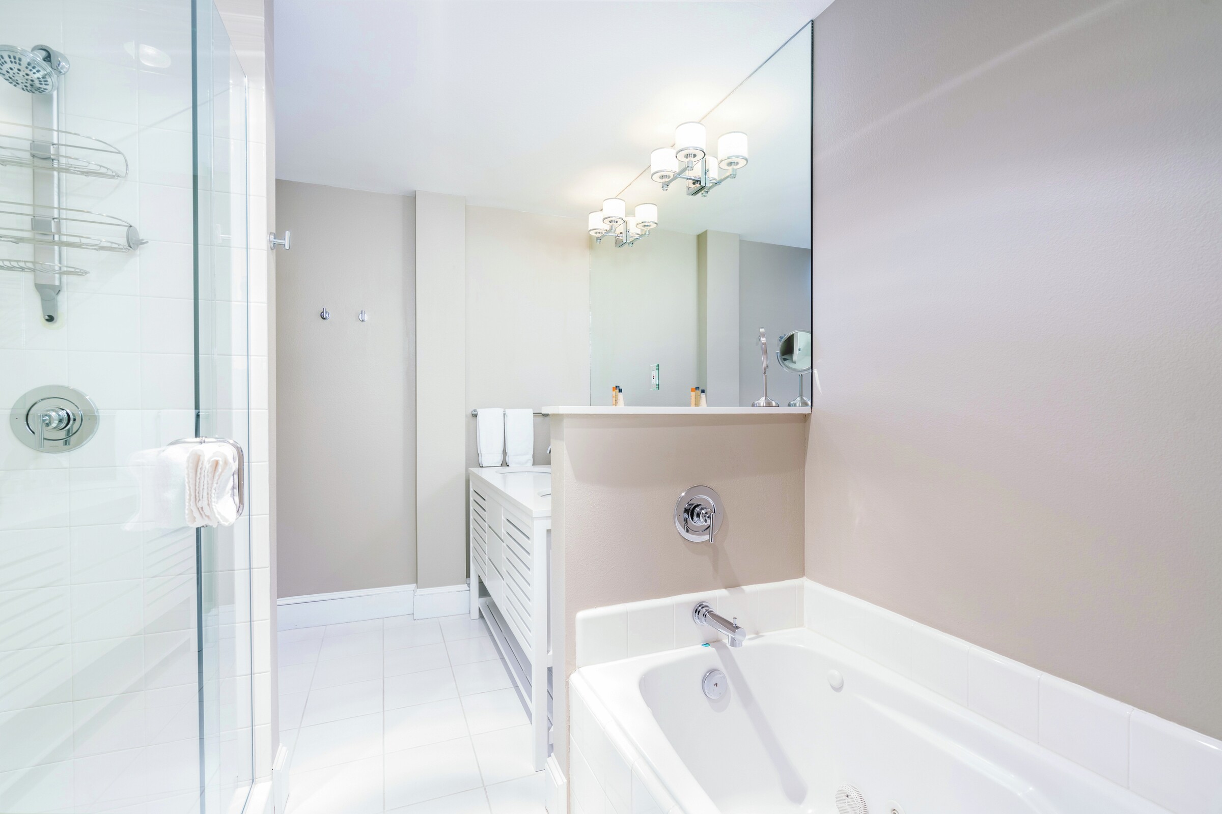 #108 - Master Ensuite Bathroom