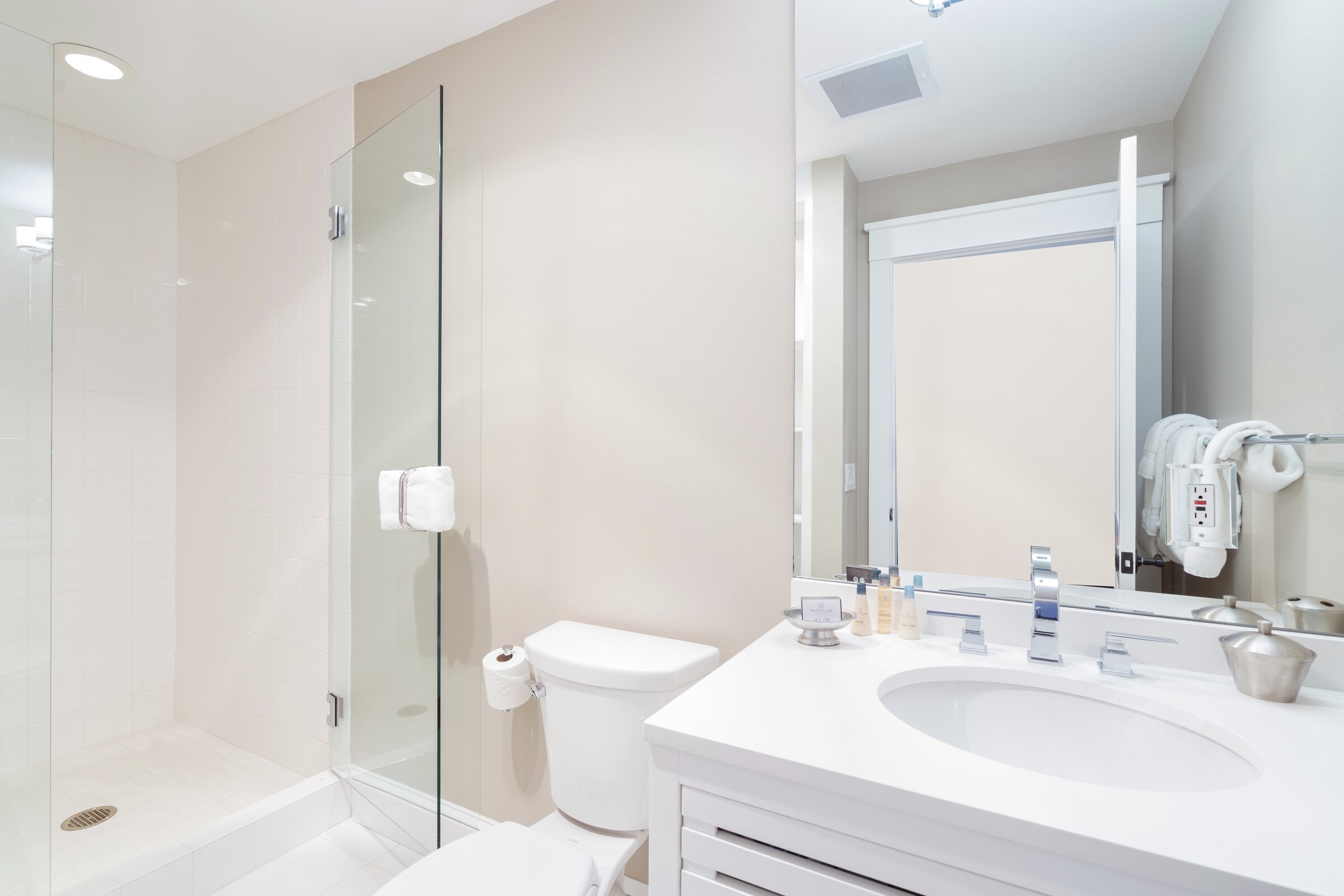 #105 - Ensuite Bathroom