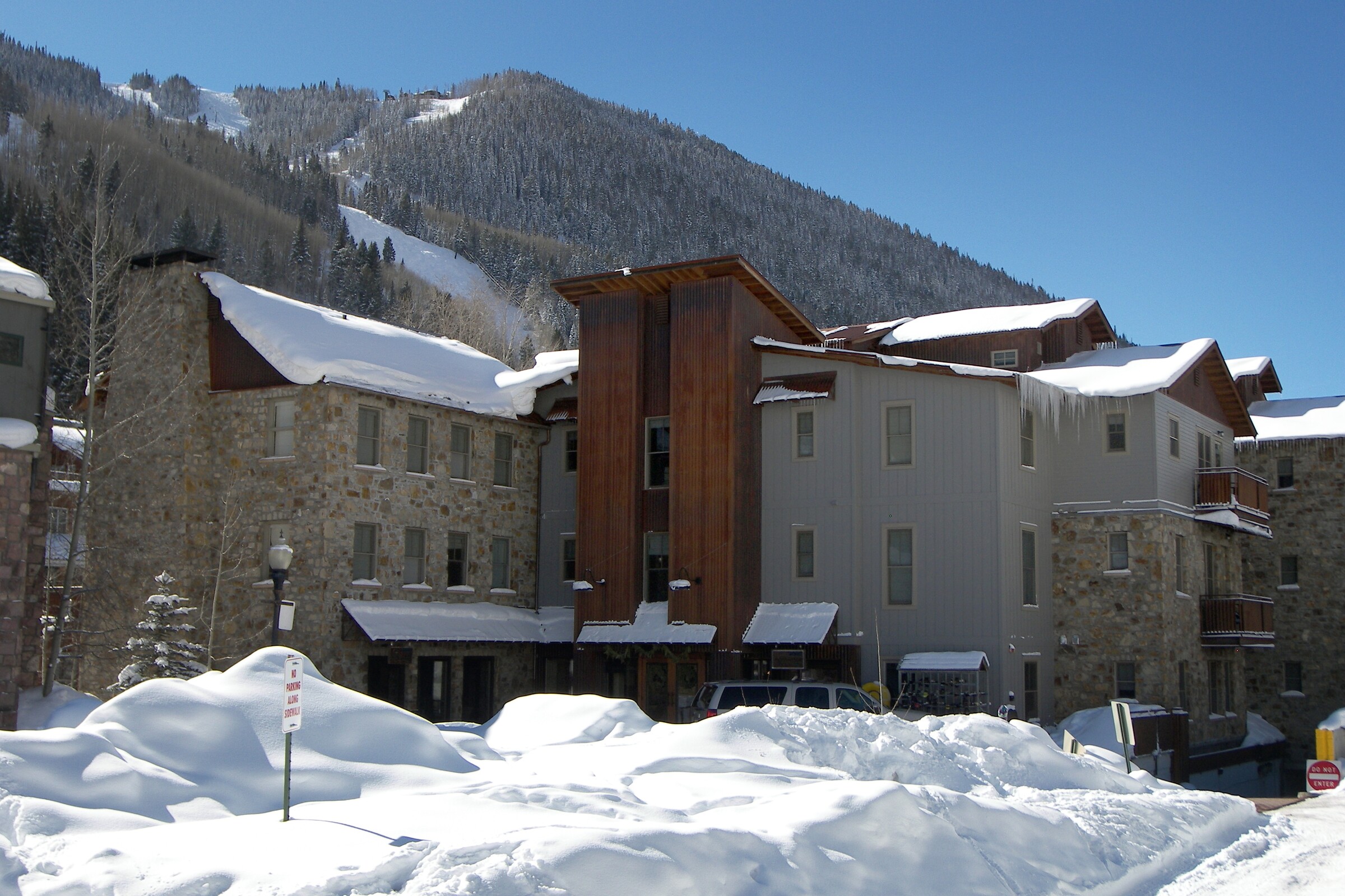 River Club