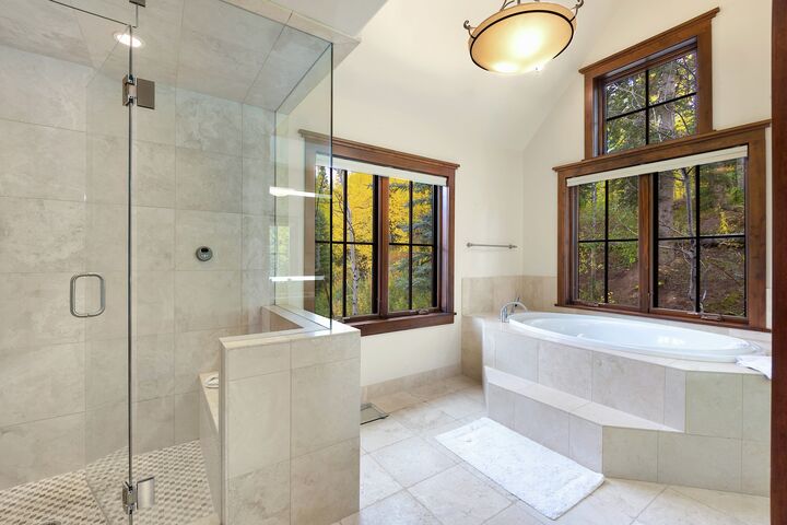 #12 - Master Ensuite Bathroom