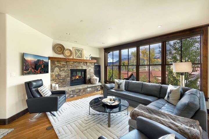 #12 - Living Area