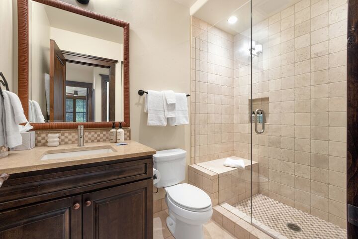 #12 - Bathroom
