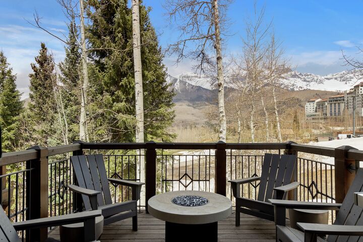 #134 - Balcony