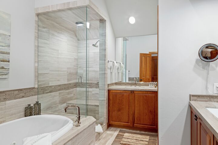 #134 - Ensuite Bathroom