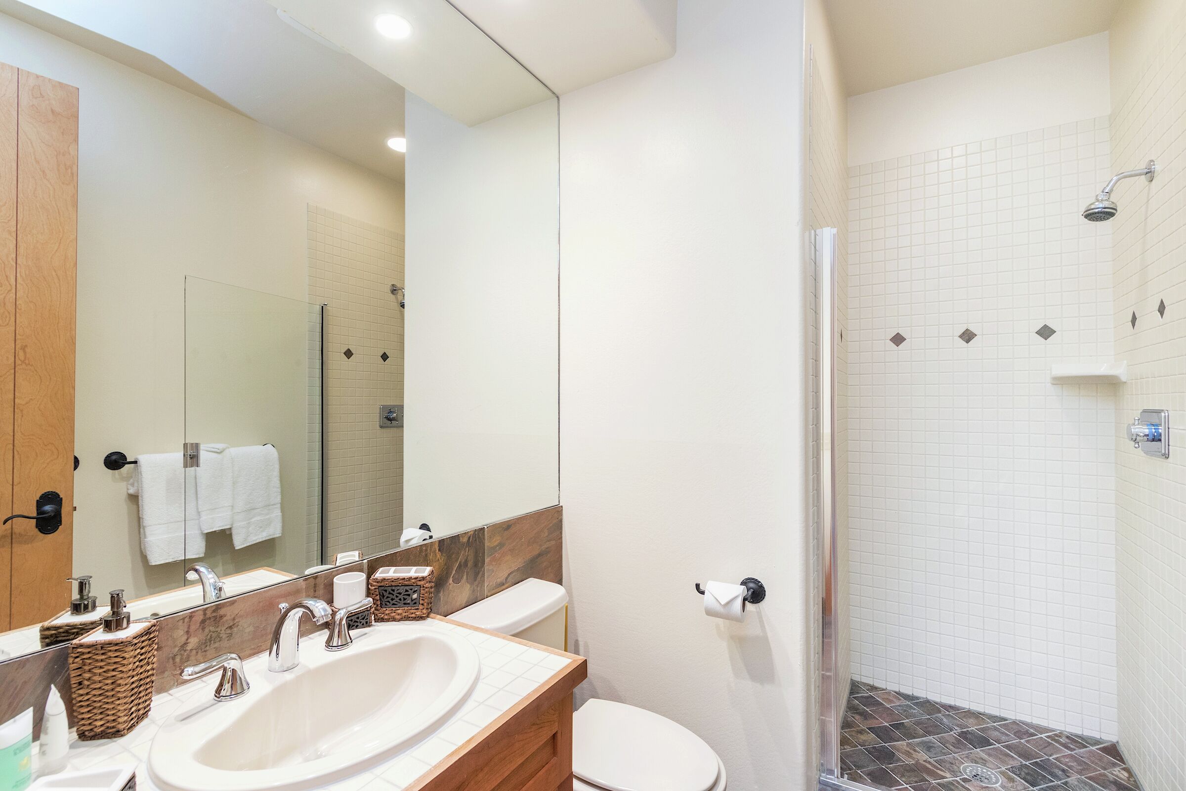 #101 - Bathroom