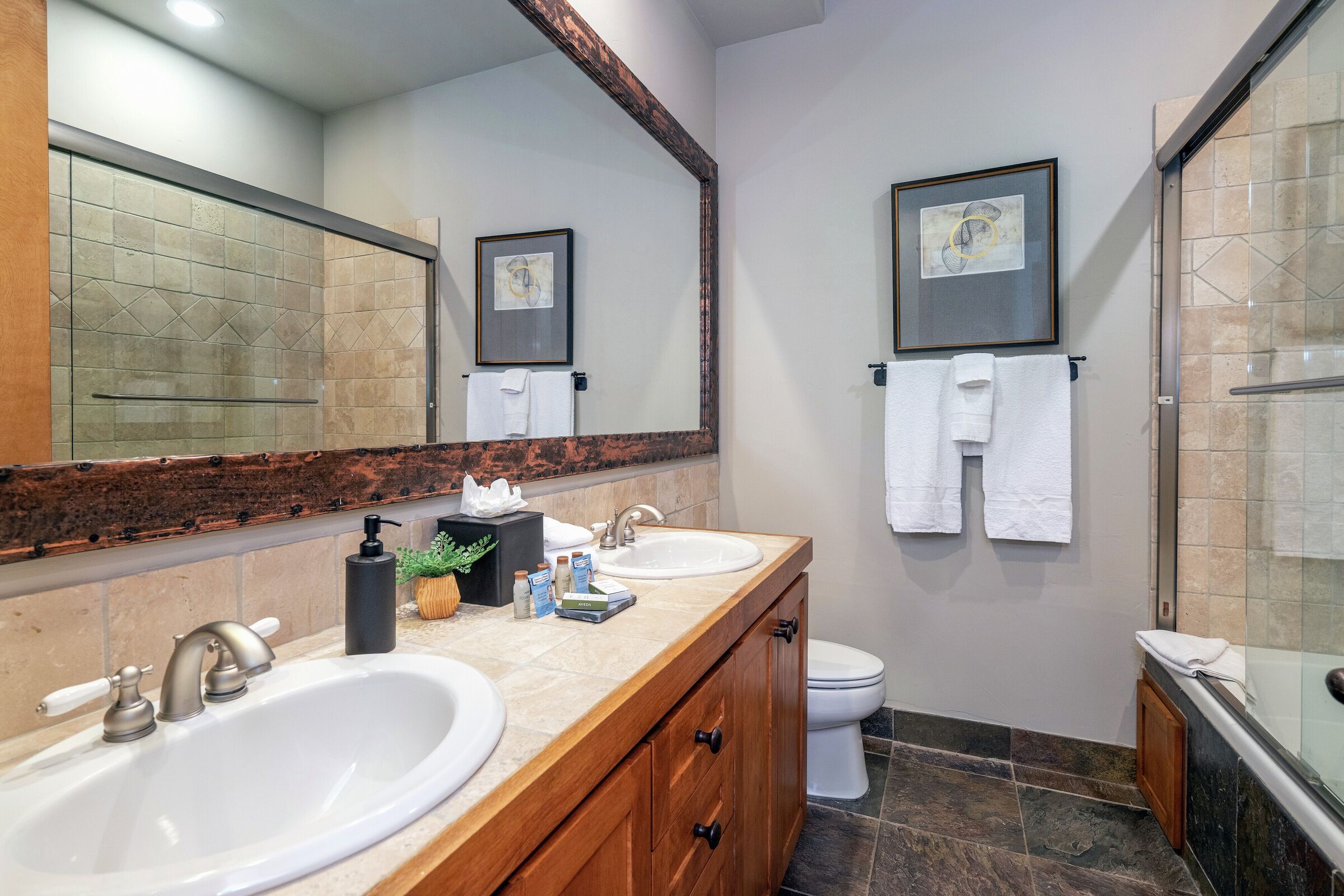 Master Ensuite Bathroom