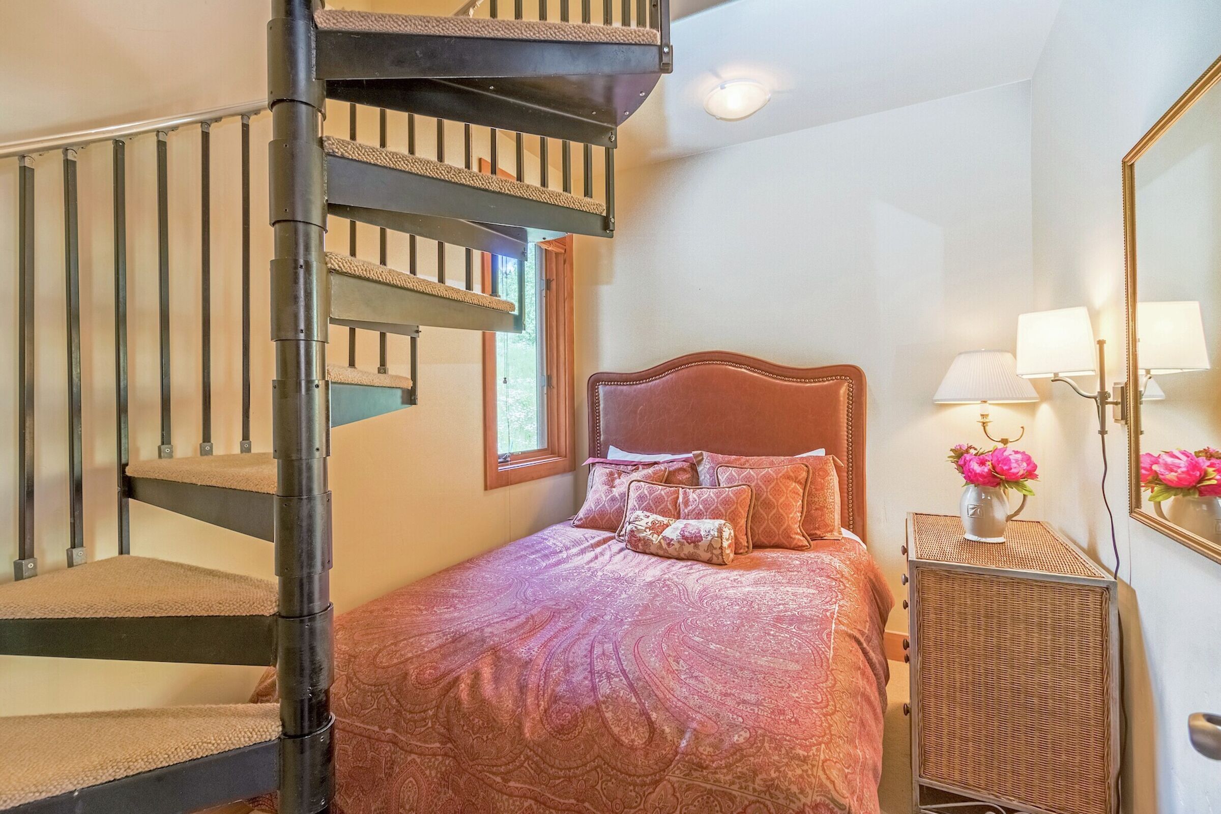 #402 - Loft Bedroom