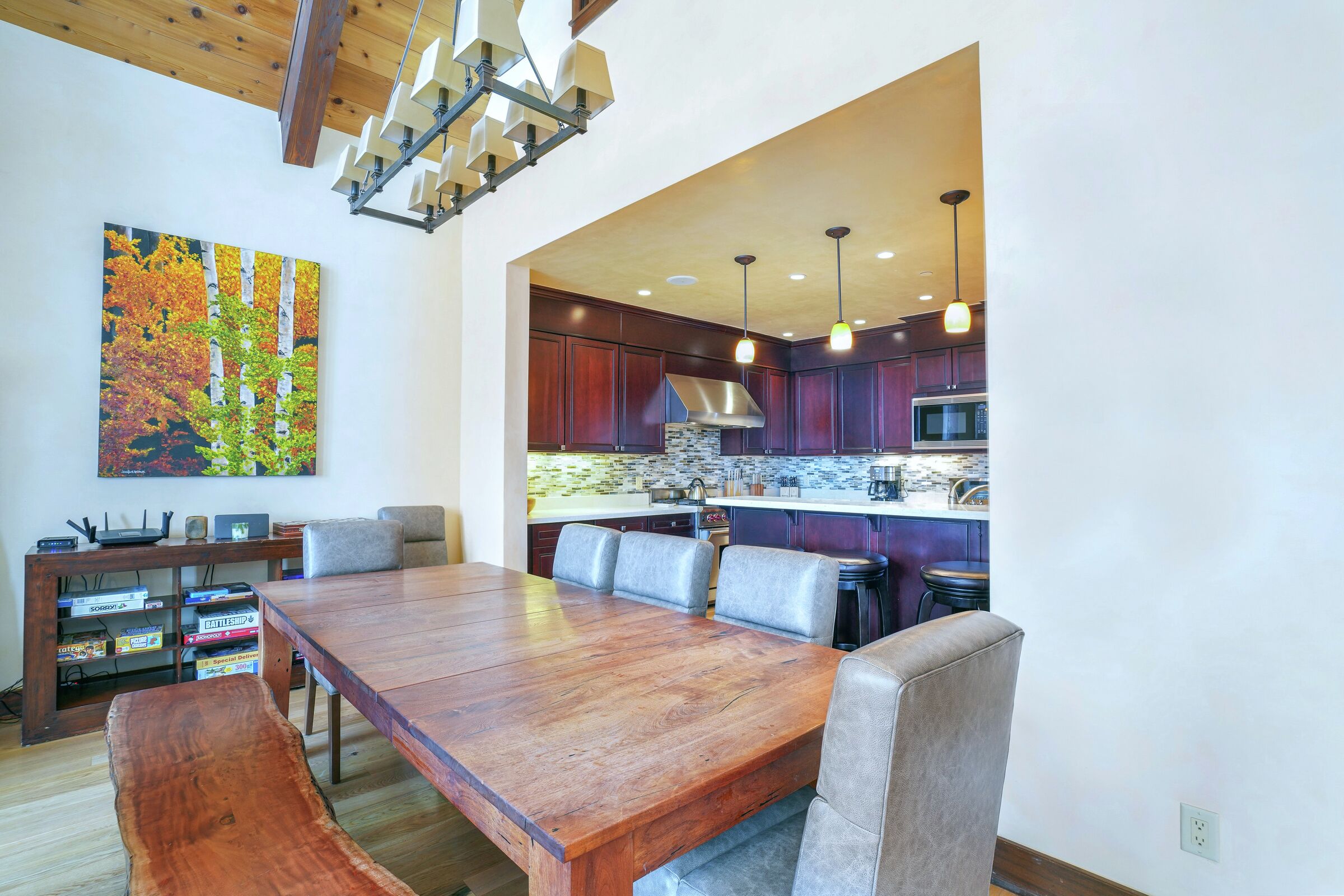 Dining Room & Kitchen