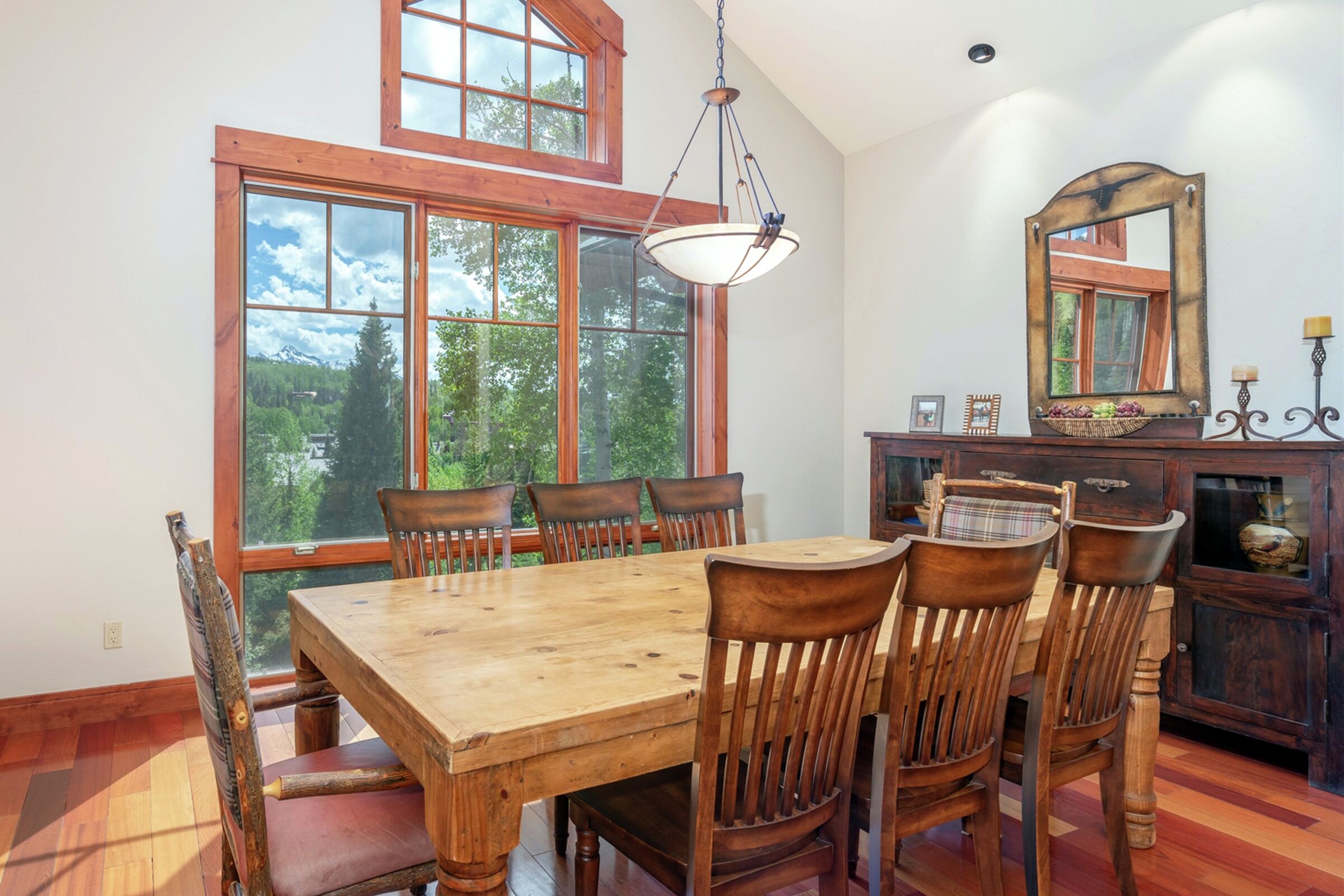 #6 - Tramontana Hill - Dining Room