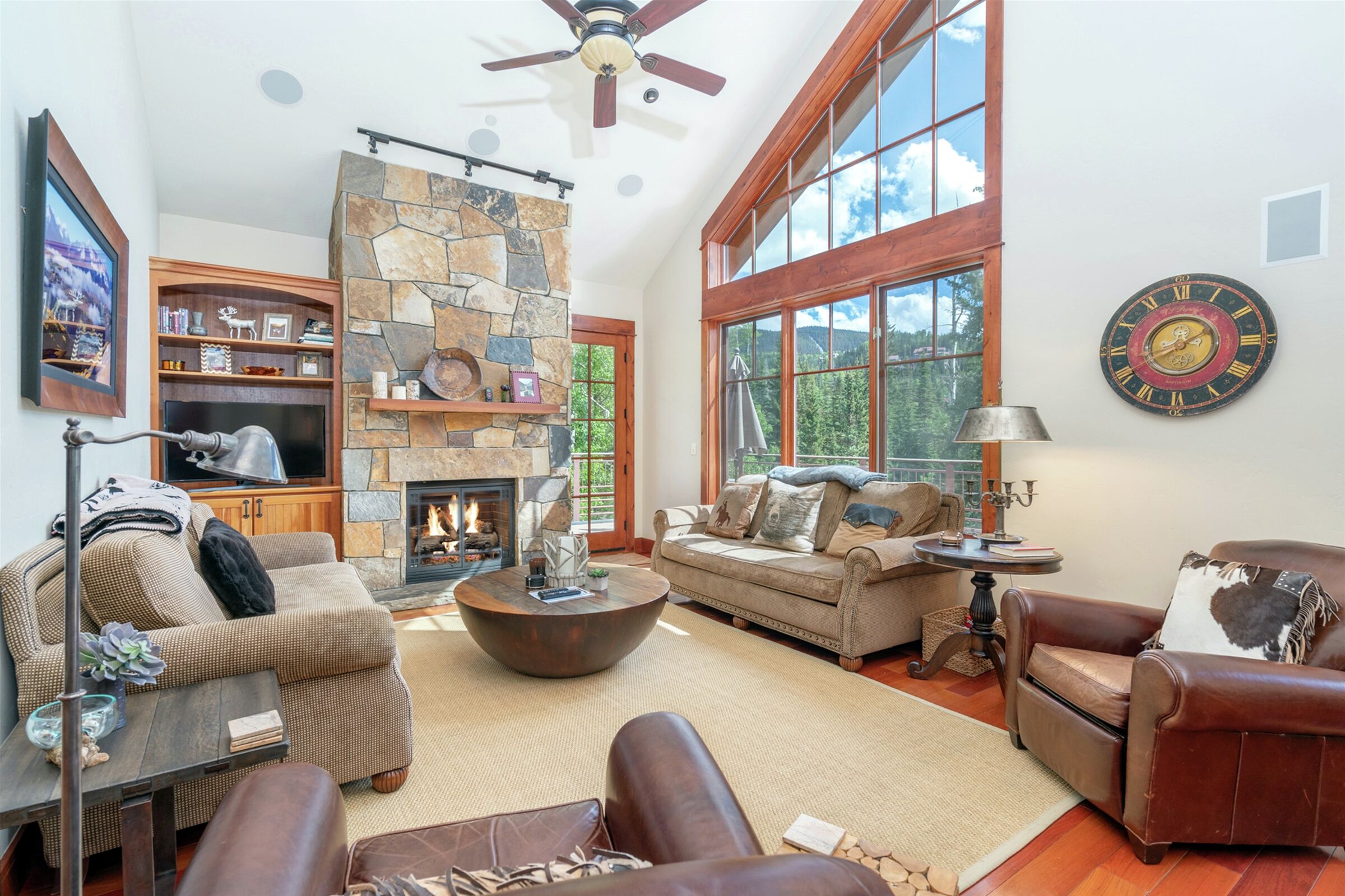 #6 - Tramontana Hill - Living Room