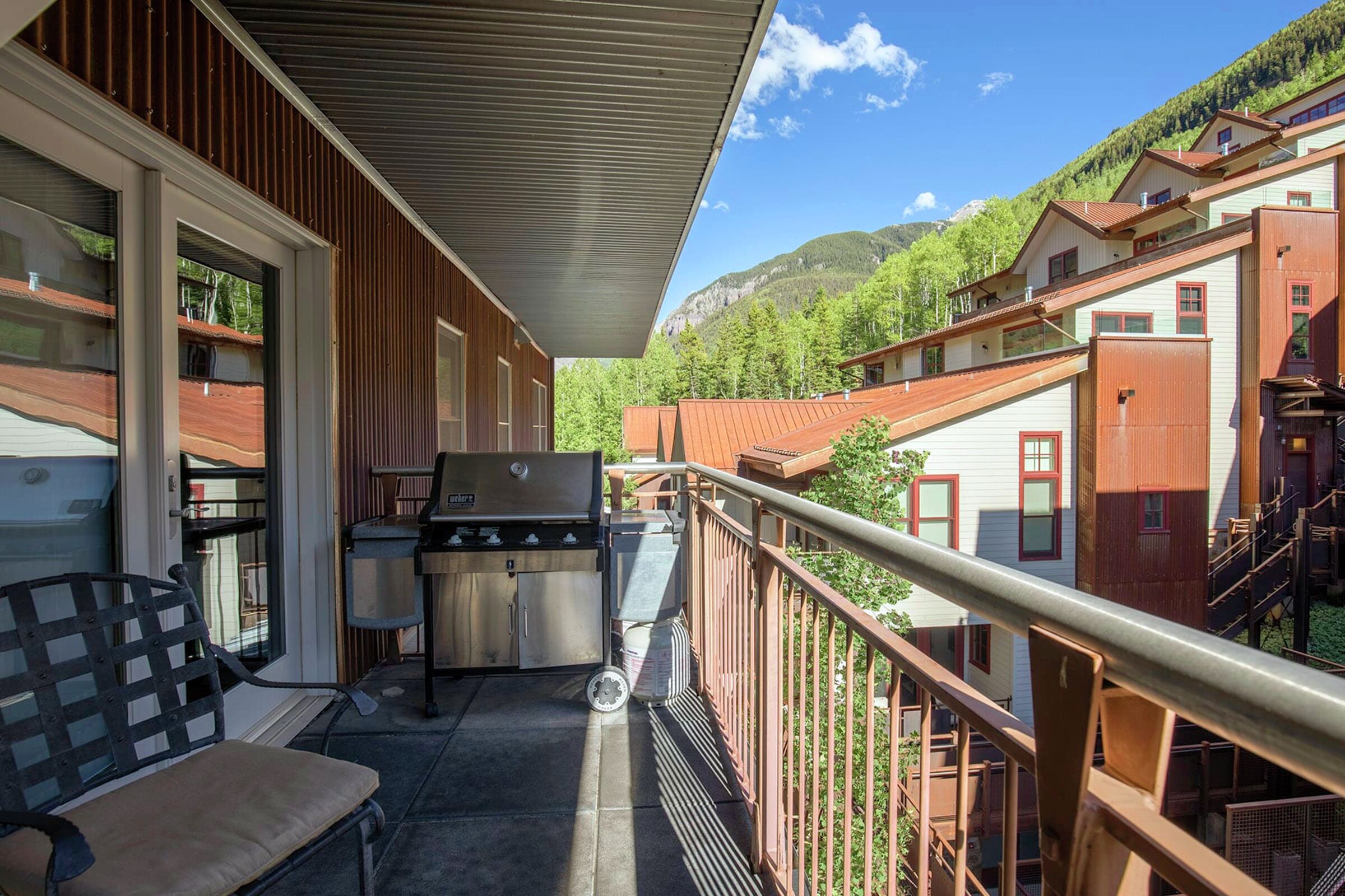 2 Bdrm 2 Bath A14 - Balcony with BBQ