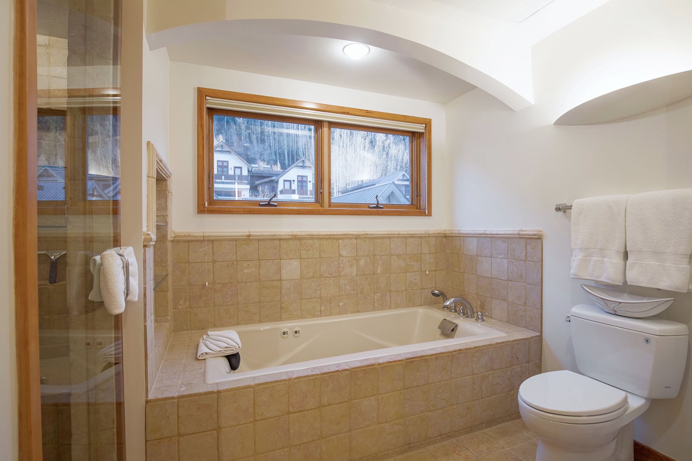 2 Bdrm 2 Bath A15 - Bathroom