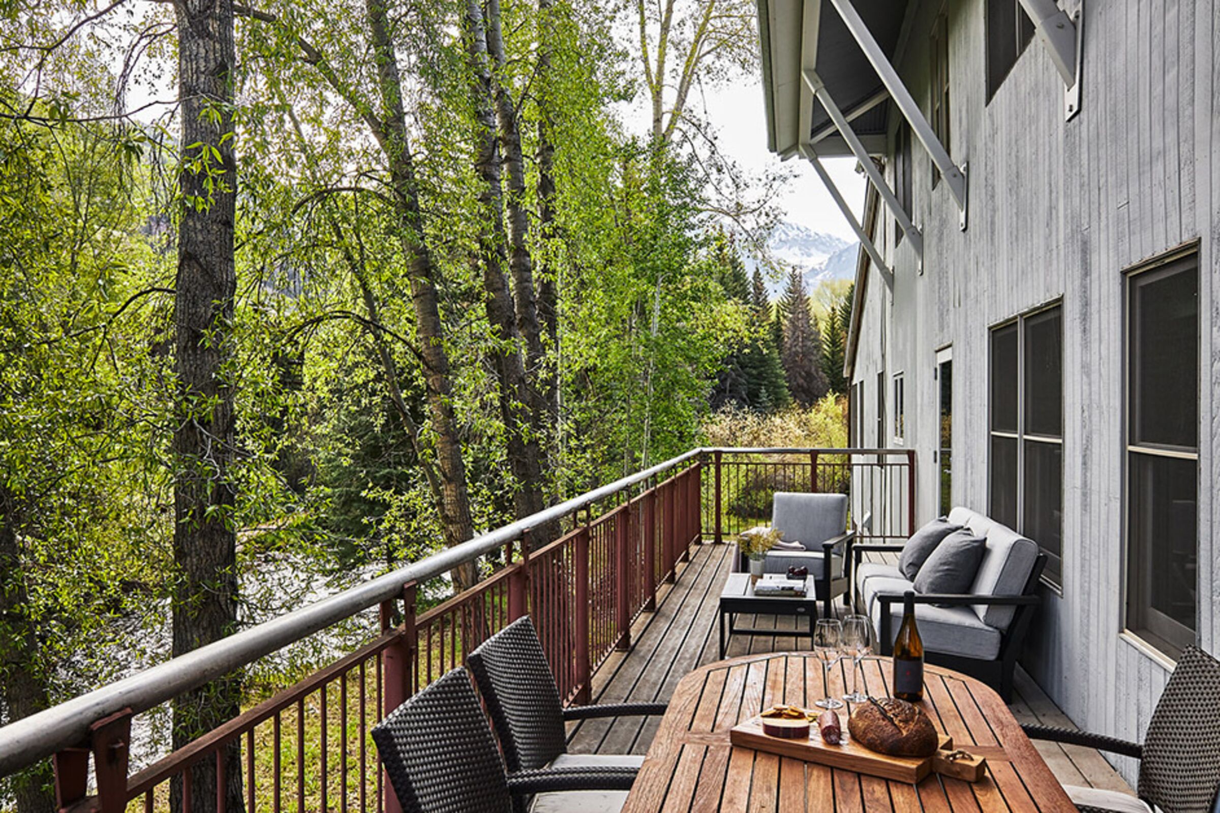 3 Bdrm 3 Bath A3 - Deck