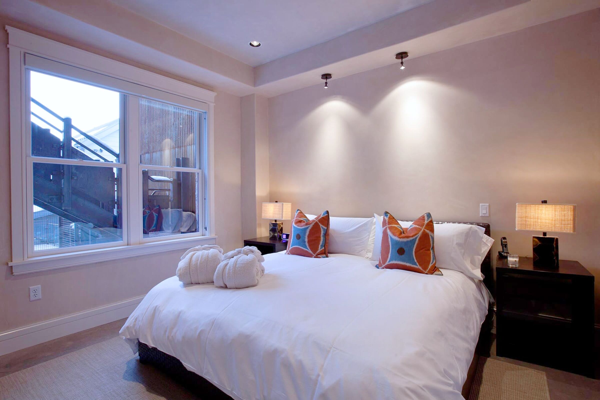5 Bdrm 5.5 Bath HT E6 - Bedroom