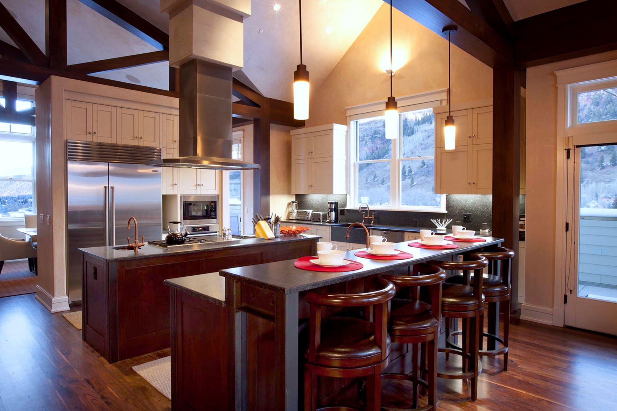 5 Bdrm 5.5 Bath HT E6 - Kitchen