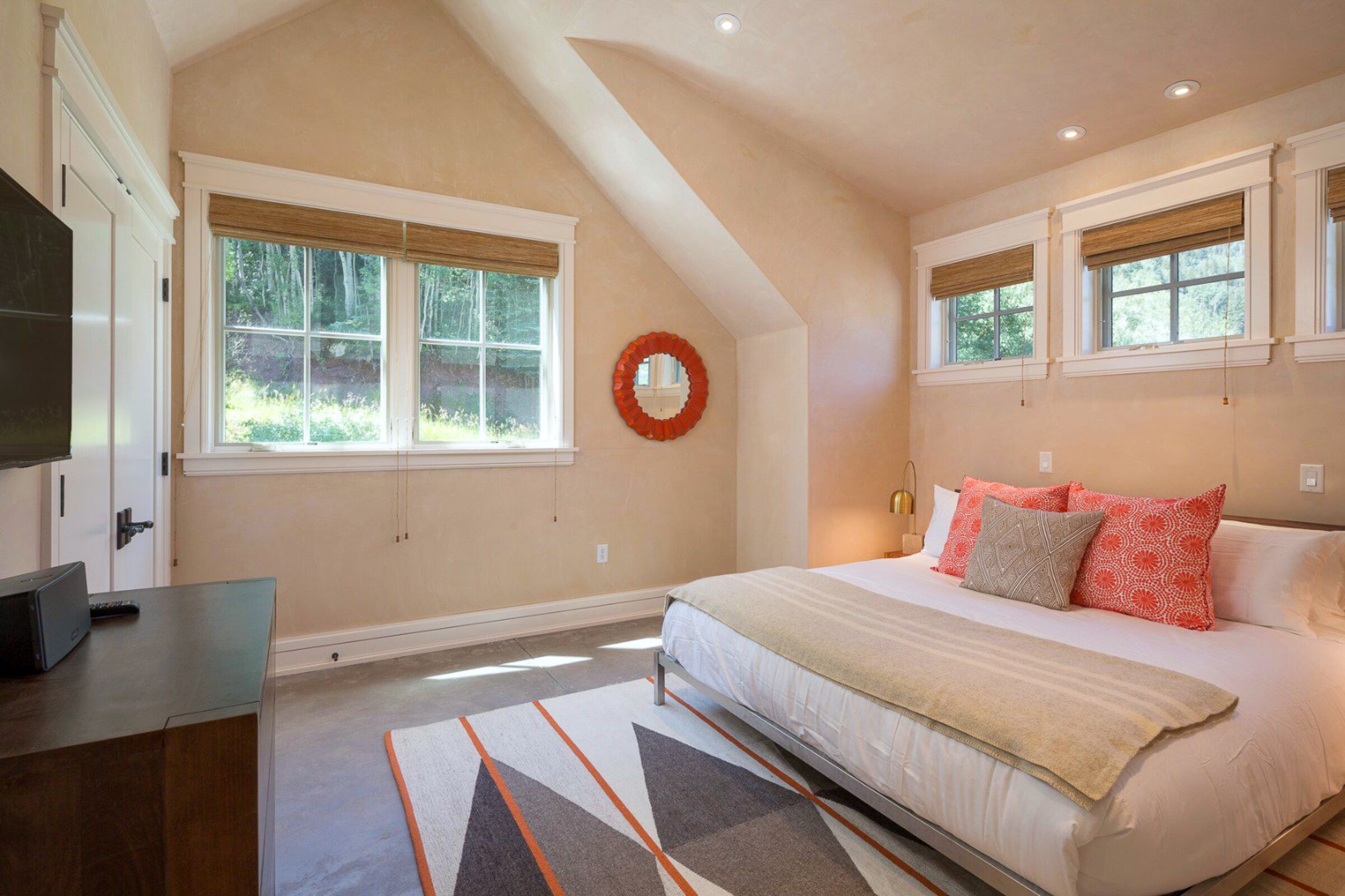 4 Bdrm 4 Bath SW401 - Bedroom