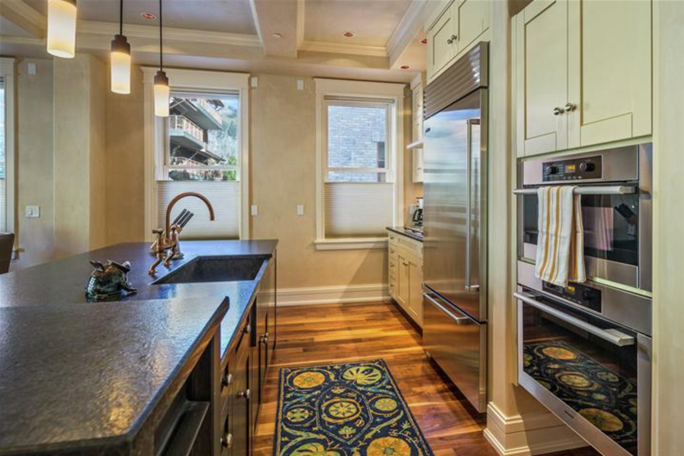 3 Bdrm 3 Bath W102 - Kitchen