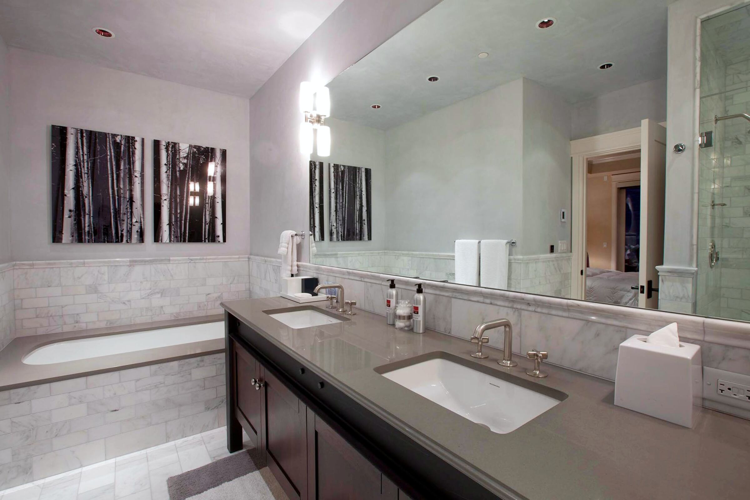 3 Bdrm 3 Bath W202 - Bathroom