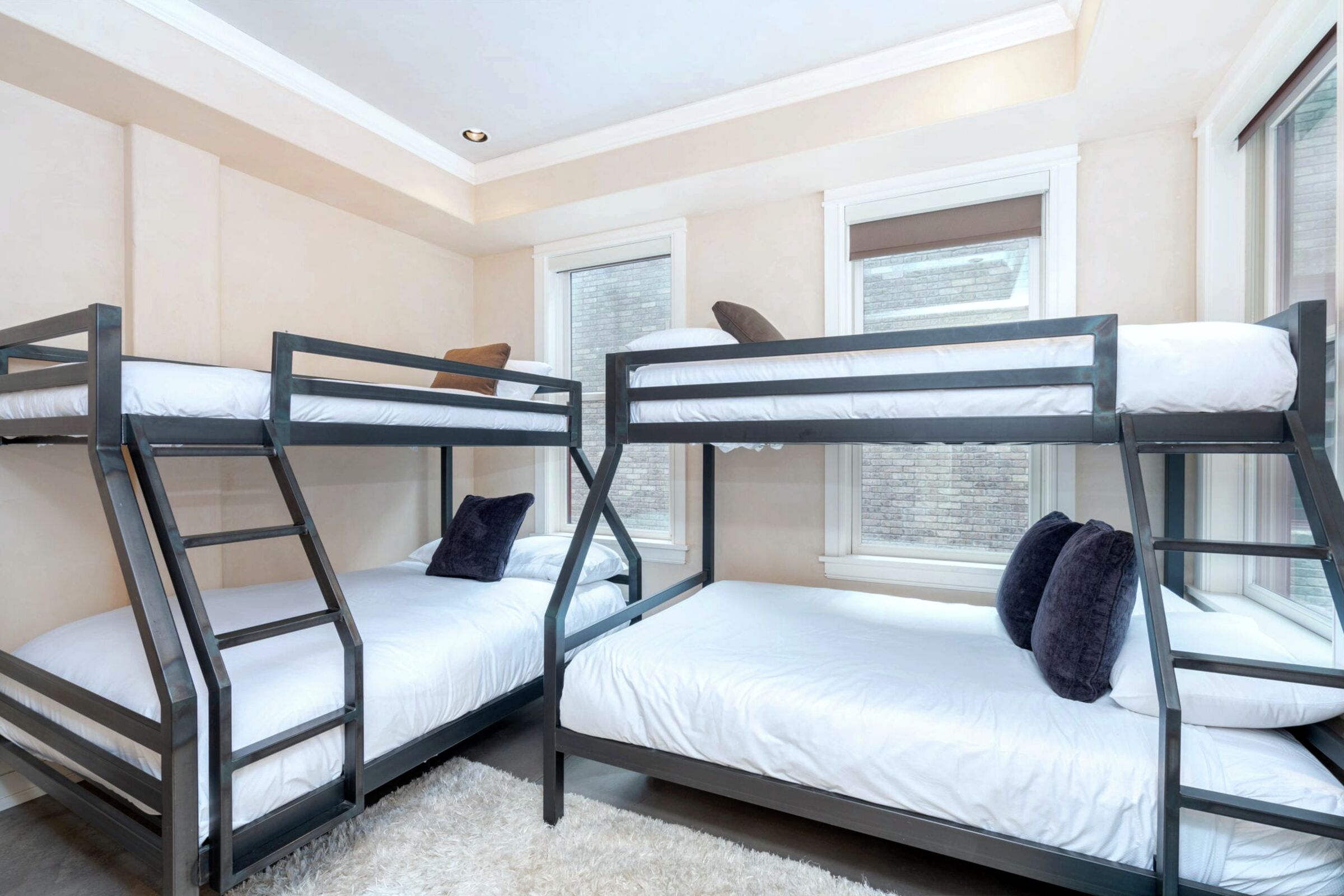 3 Bdrm 3 Bath W202 - Bedroom