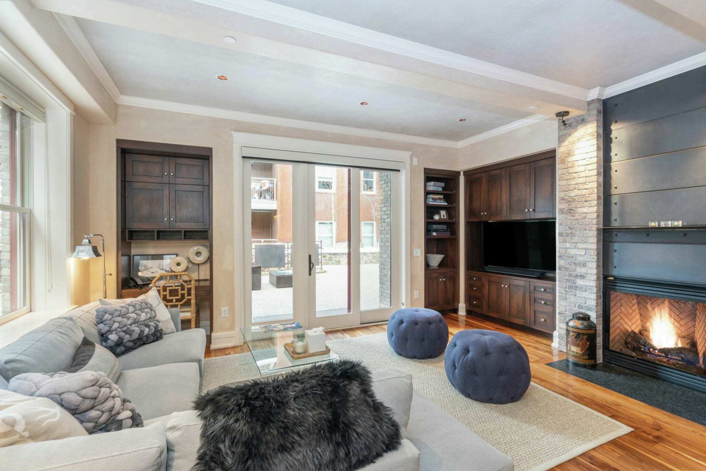2 Bdrm 2.5 Bath - Living Room
