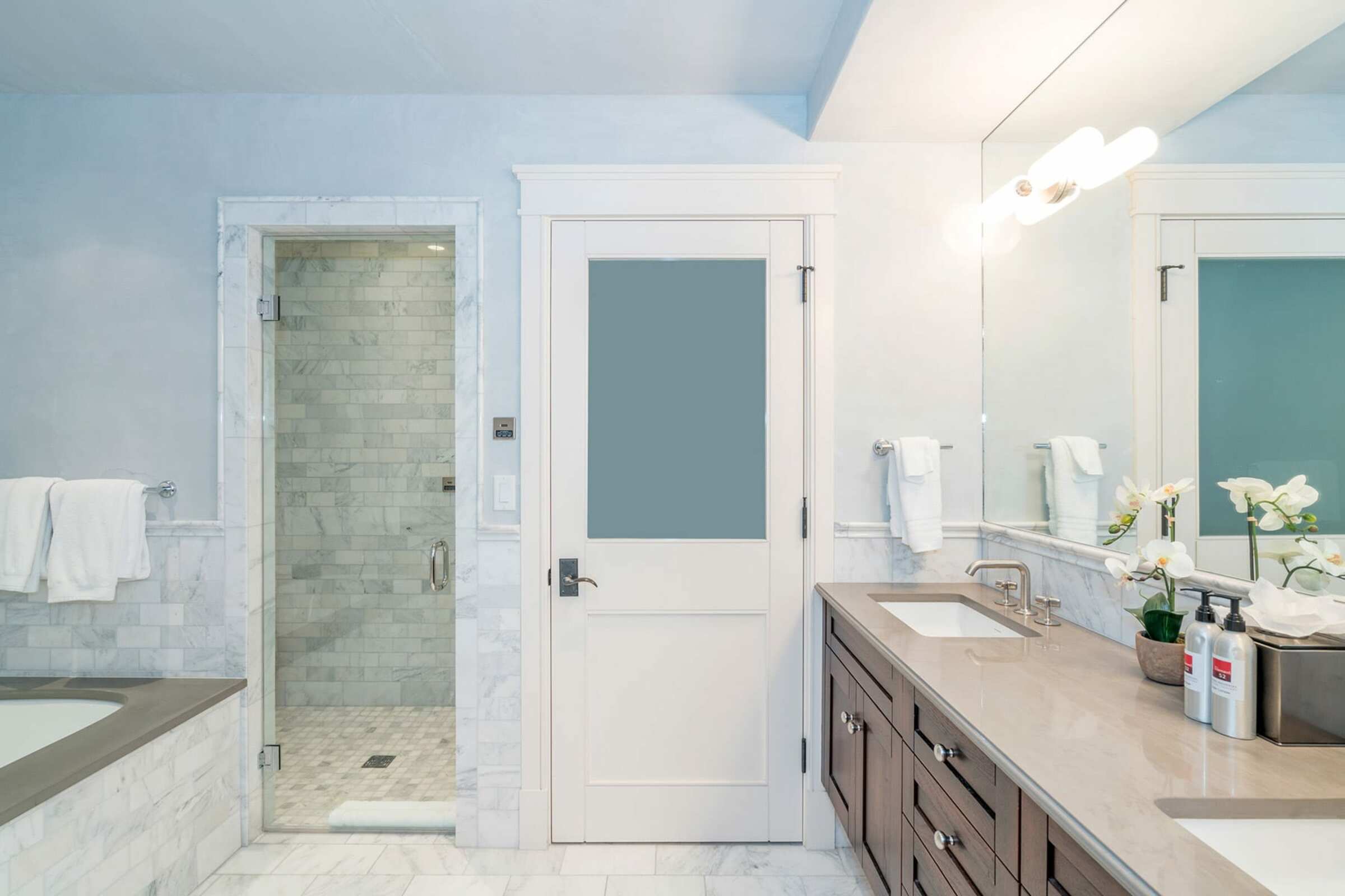 2 Bdrm 2.5 Bath - Bathroom