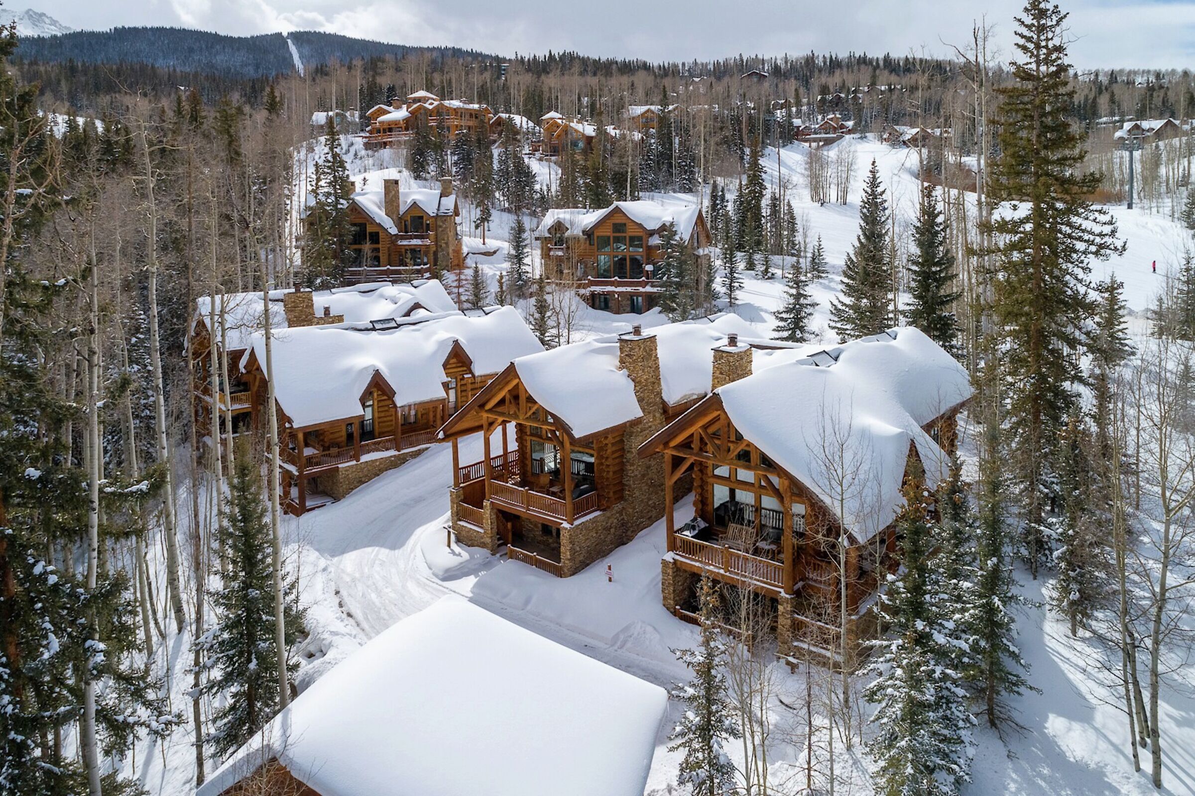 Double Cabins Townhomes