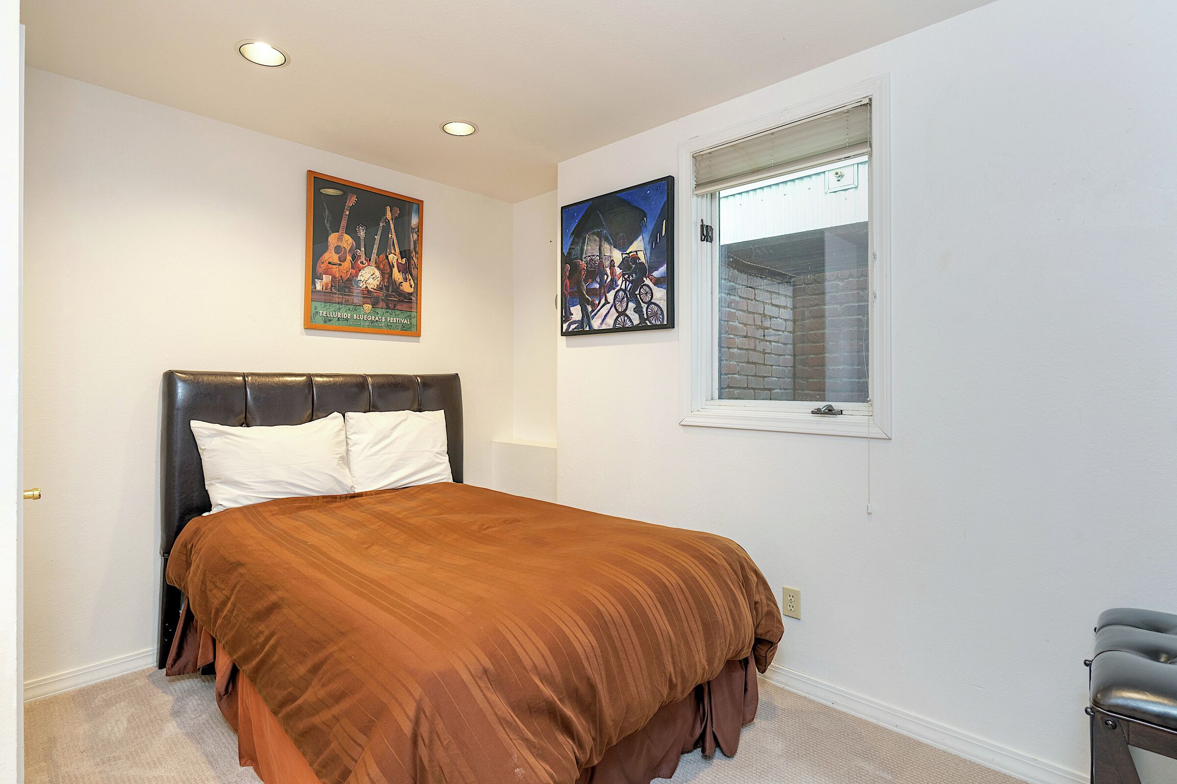 6 Bdrm + Loft 4 Bath - Bedroom