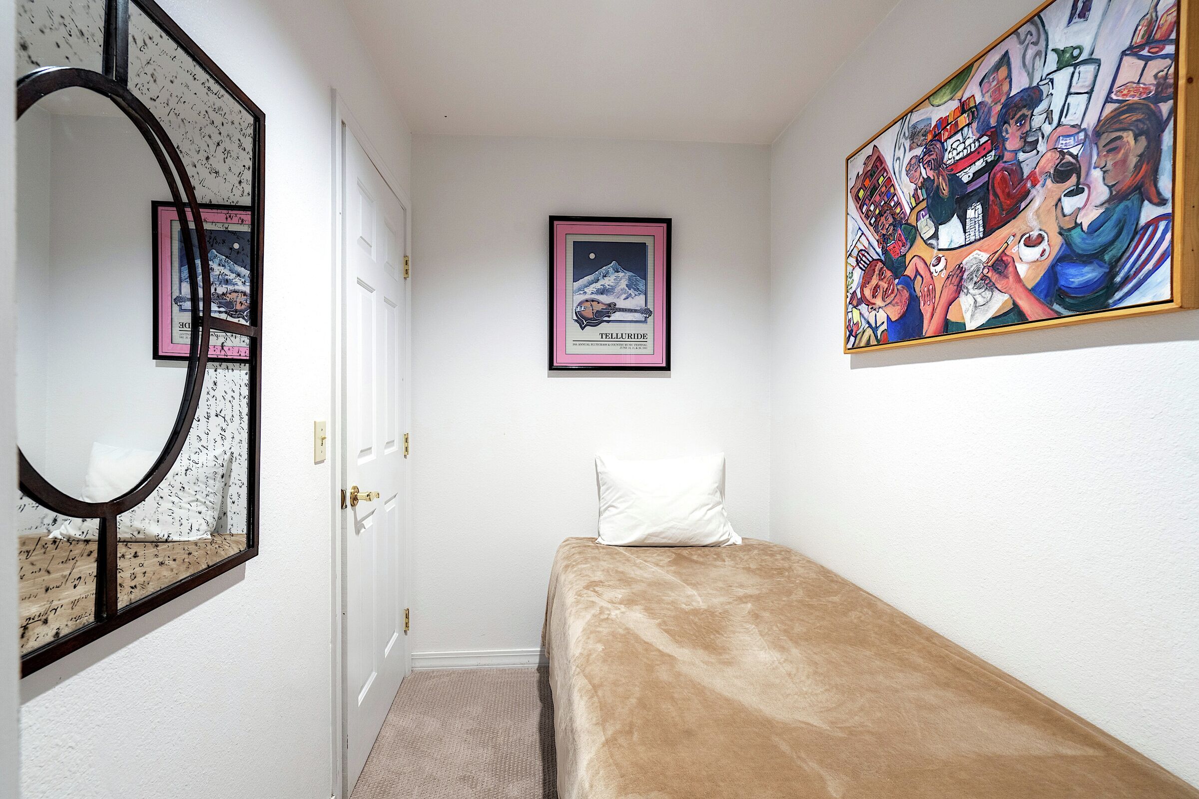6 Bdrm + Loft 4 Bath - Bedroom