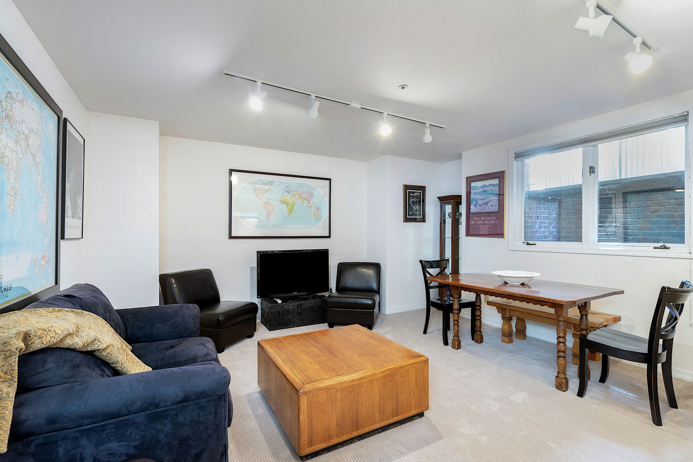 6 Bdrm + Loft 4 Bath - Family Room
