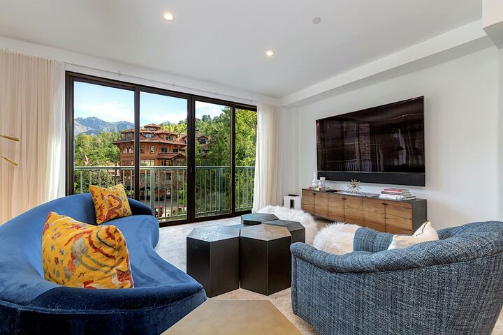 #301 - Living Area