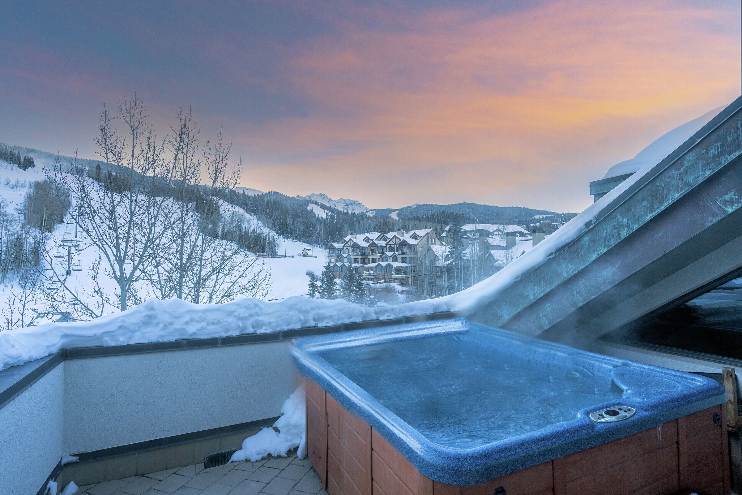Balcony with Hot Tub