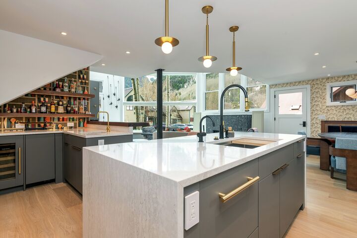 3 Bdrm 3 Bath HT - Kitchen