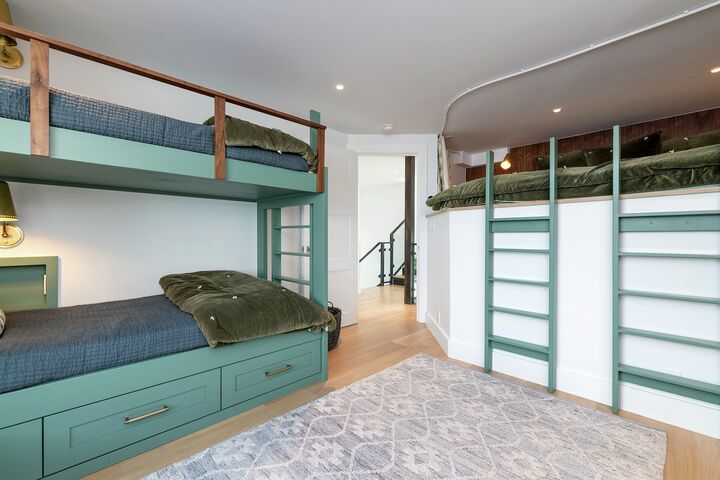 3 Bdrm 3 Bath HT - Bunk Room