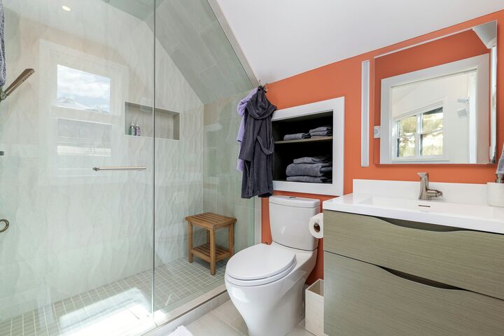3 Bdrm 3 Bath HT - Bathroom