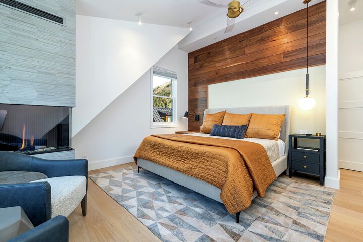 3 Bdrm 3 Bath HT - Master Bedroom