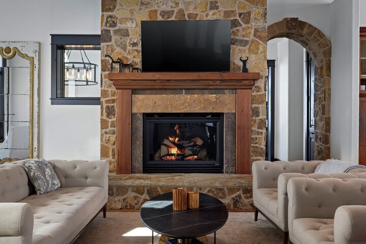 4 Bdrm + Den 4 Bath HT - Living Area