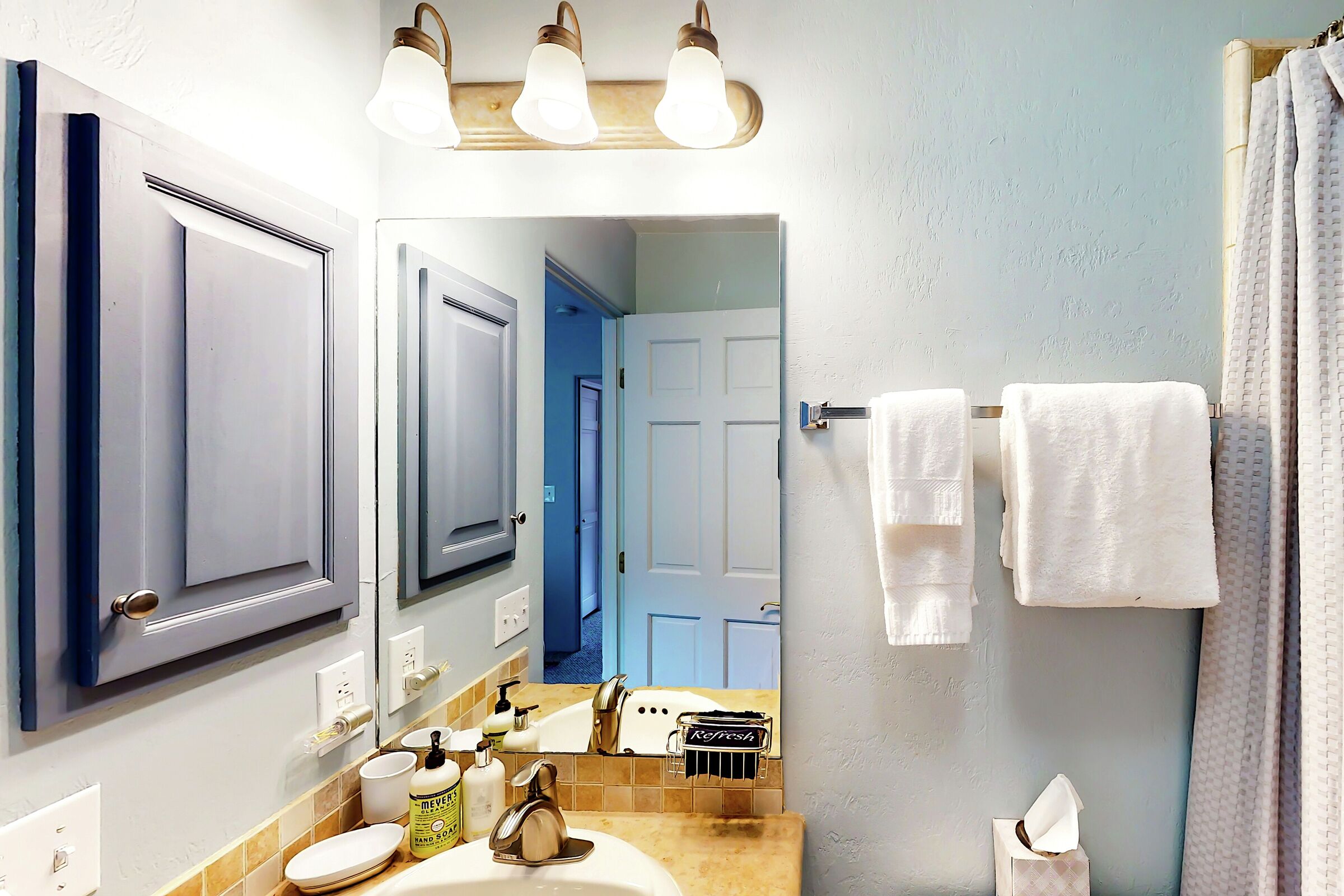 #5B - Ensuite Bathroom