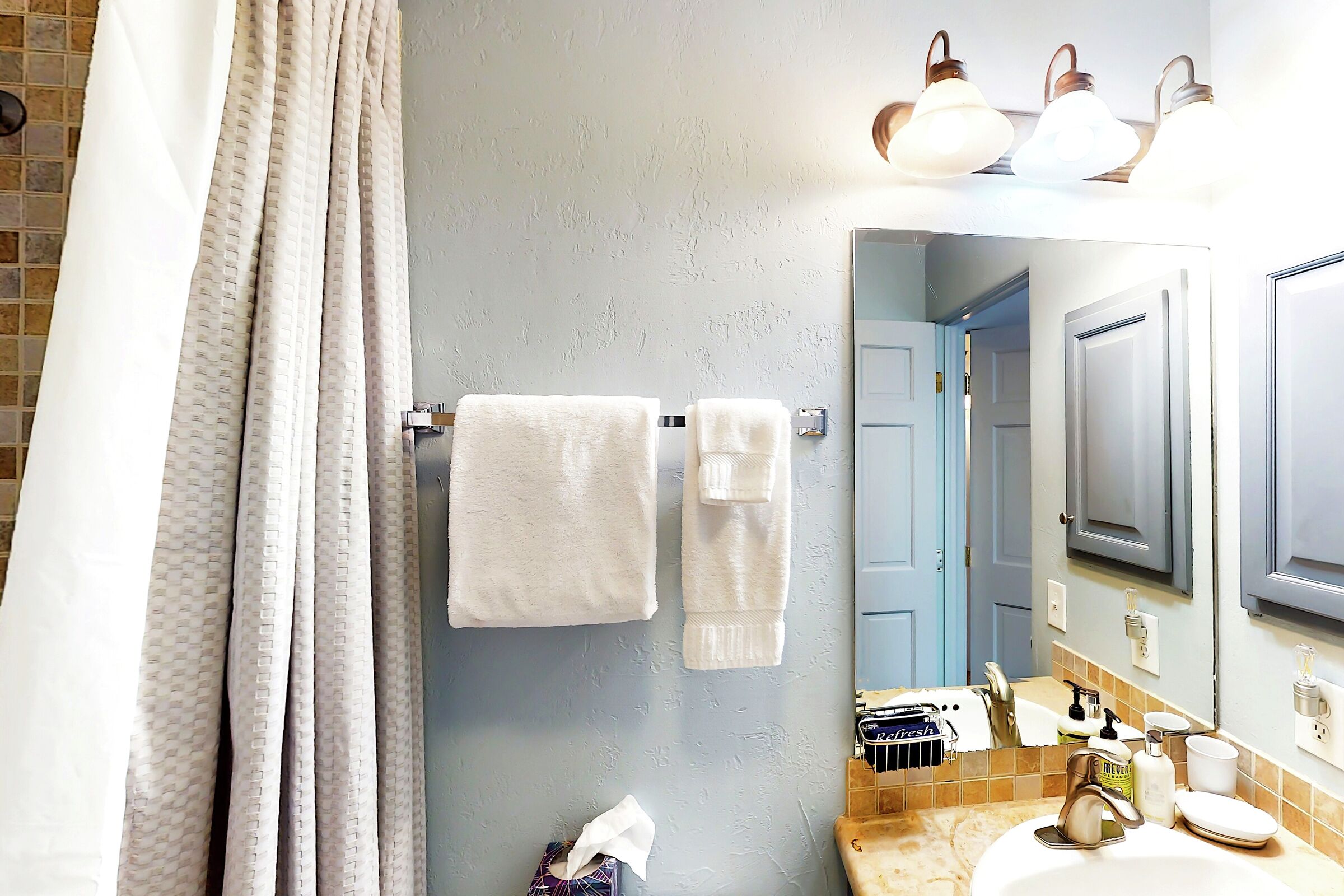 #5B - Ensuite Bathroom