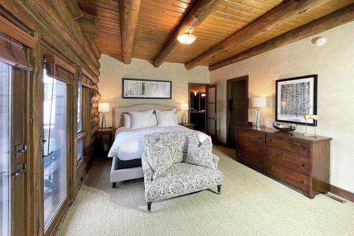 6 Bdrm 6.5 Bath HT - Bedroom