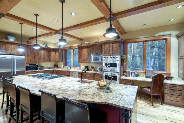 5 Bdrm 5.5 Bath HT - Kitchen