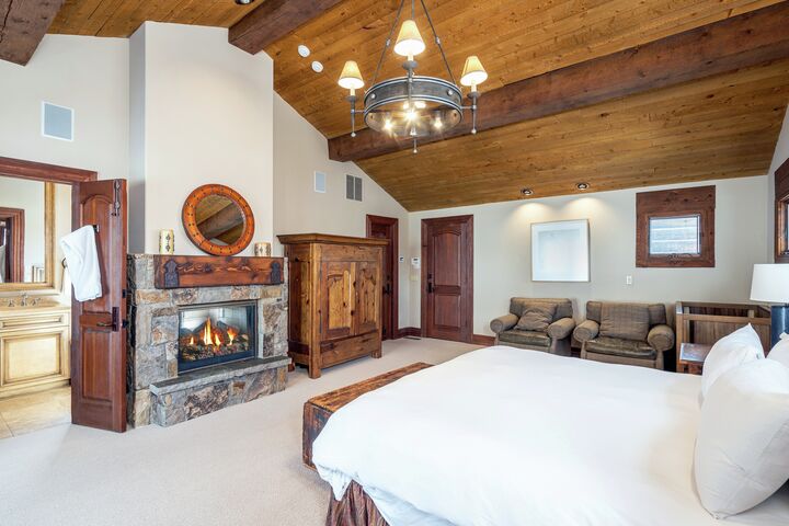7 Bdrm 7.5 Bath HT - Master Bedroom
