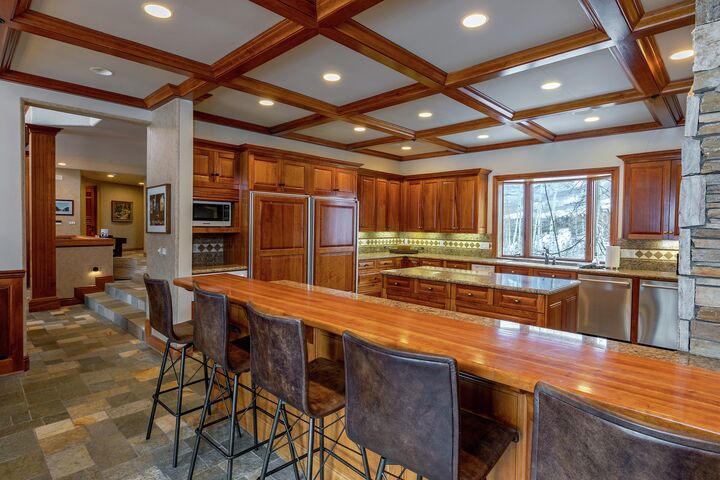 6 Bdrm 8 Bath HT - Kitchen