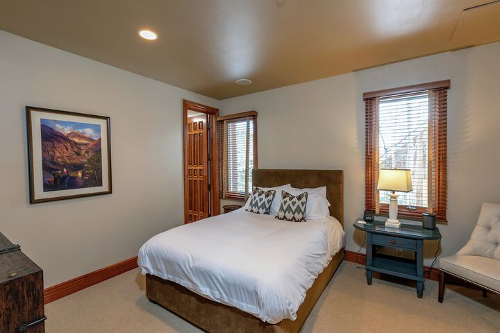 6 Bdrm 8 Bath HT - Bedroom