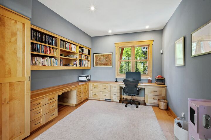 5 Bdrm 5.5 Bath HT - Office Area