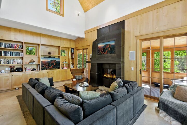 5 Bdrm 5.5 Bath HT - Family Room