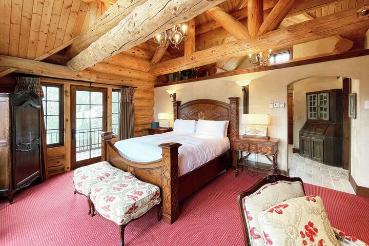 7 Bdrm 7 Bath HT - Master Bedroom