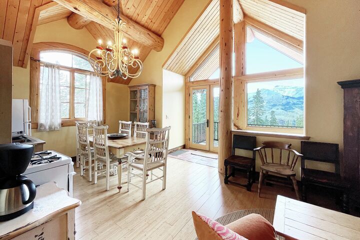 7 Bdrm 7 Bath HT - Caretaker Unit Dining Area and Kitchen