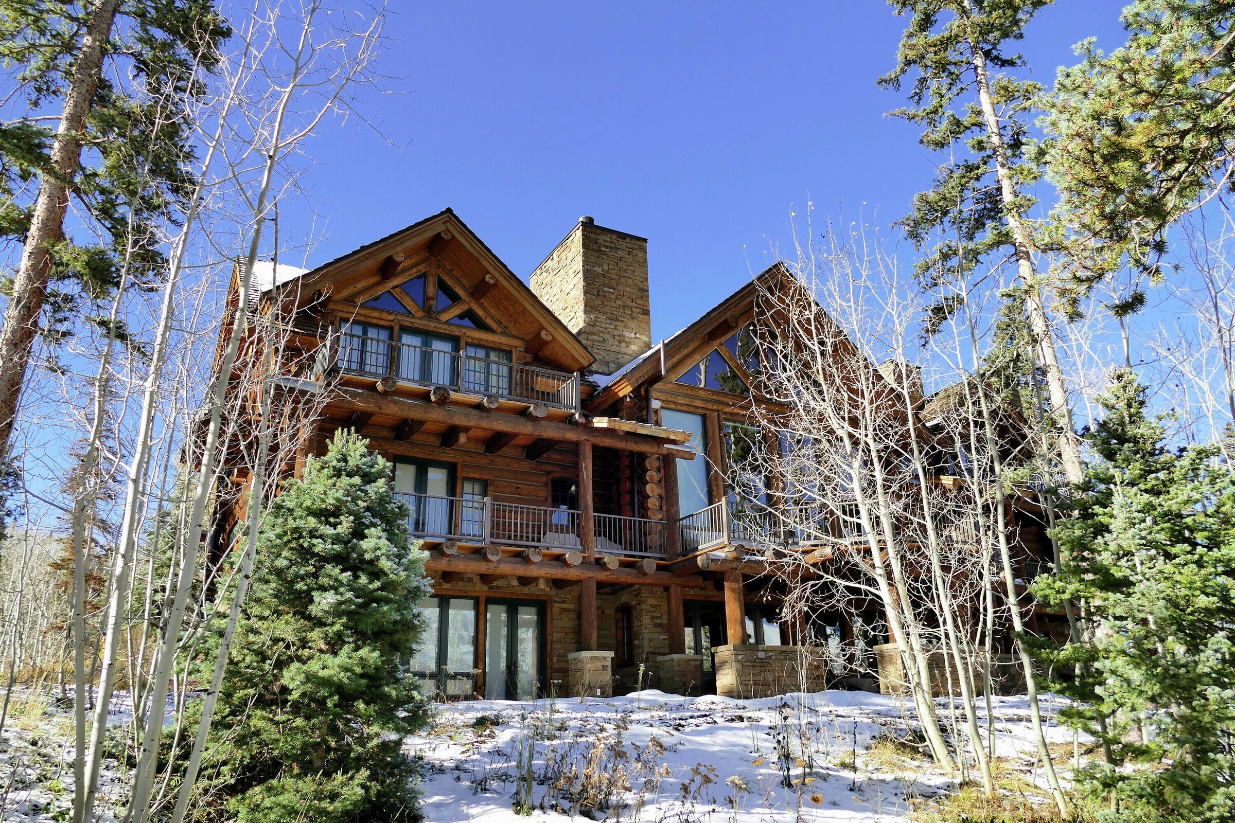 Hilltop Hideaway